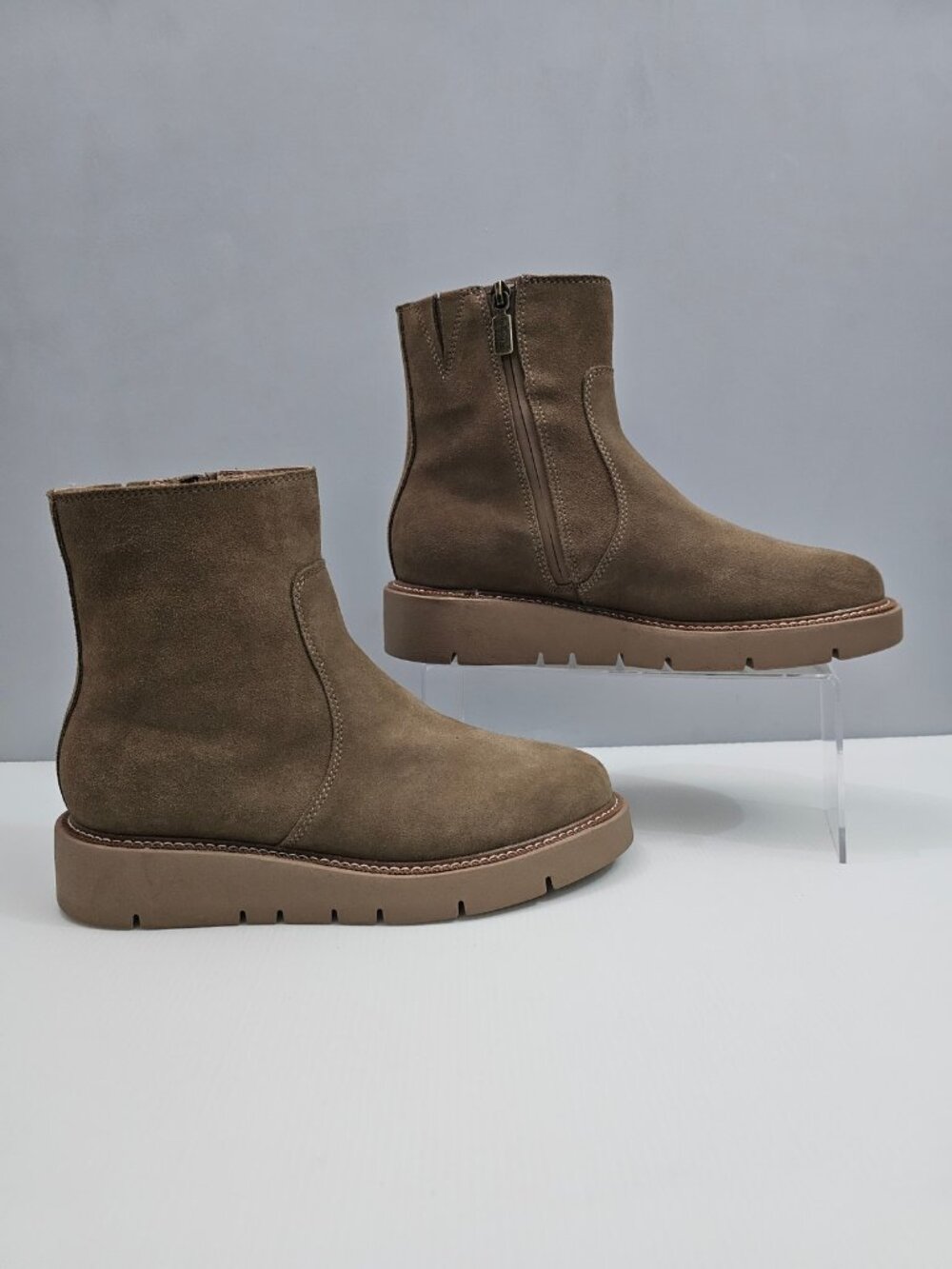 Blondo Moona Waterproof Ankle Boot Womens 9 Brown Suede Platform Comfort NEW - Picture 3 of 15